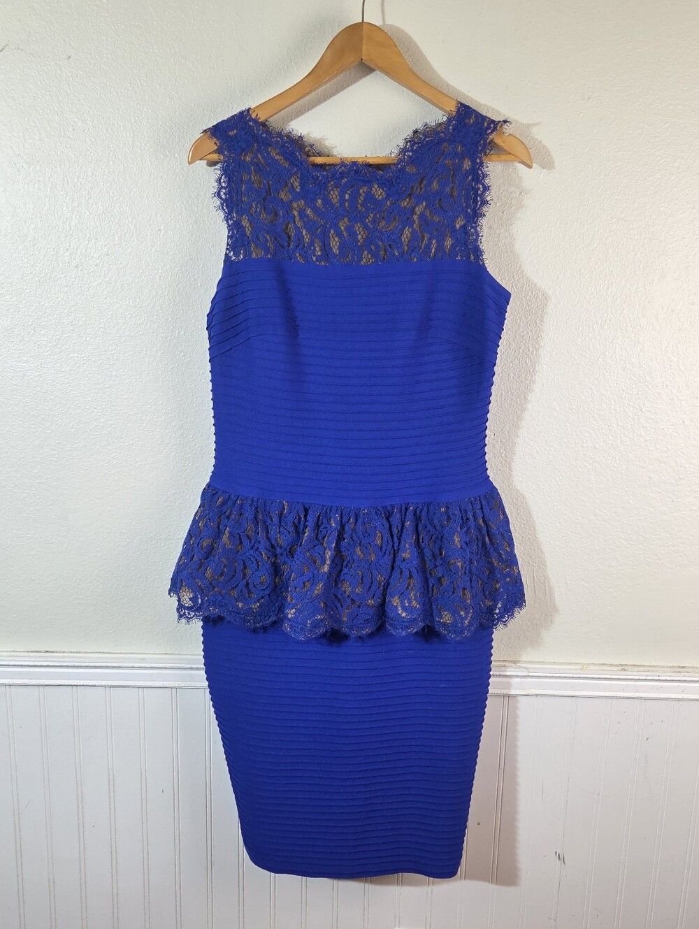 Tadashi Shoji Womens L Royal Blue Lace Peplum Sheath Cocktail Party Dress